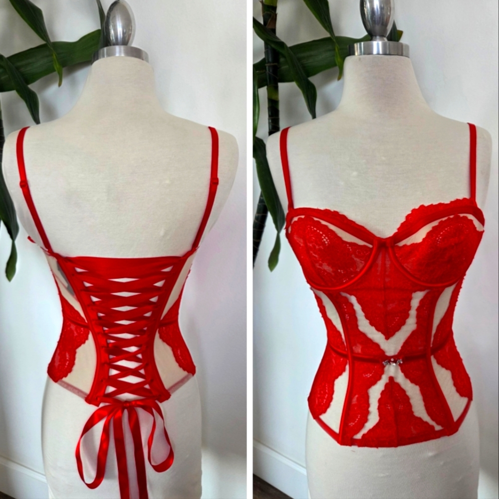 Victoria's Secret Vintage Fashionshow Red Lace Up Corset Bustier NWT Swarovski